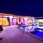 Saribelen Village 2 Bedroom * קלקן